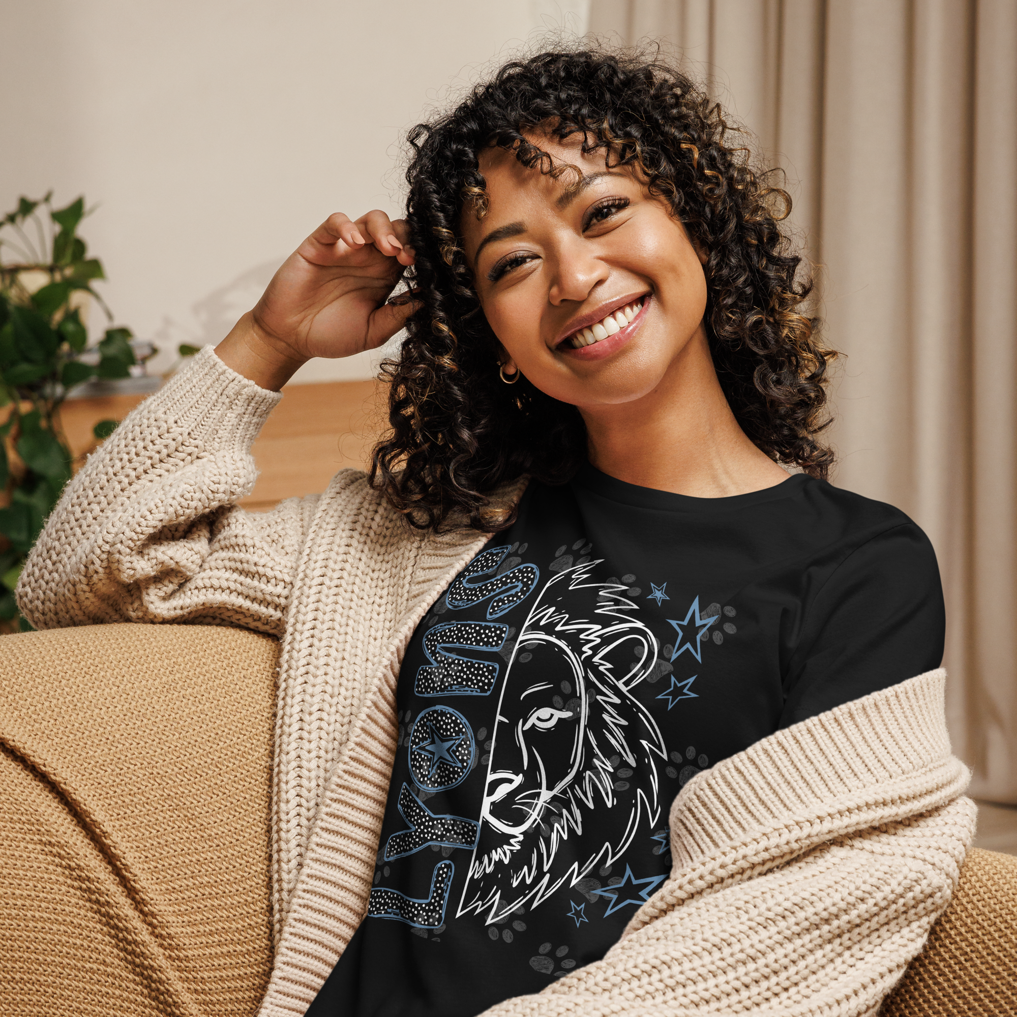 Lyons Paw Print Short Sleeve - Womens